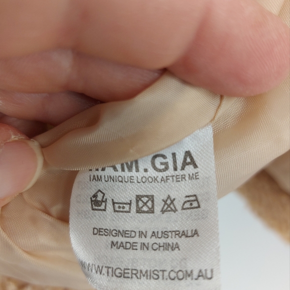 I Am Gia Tan Fleece Teddy Oversized Coat Size XS - Picture 8 of 8